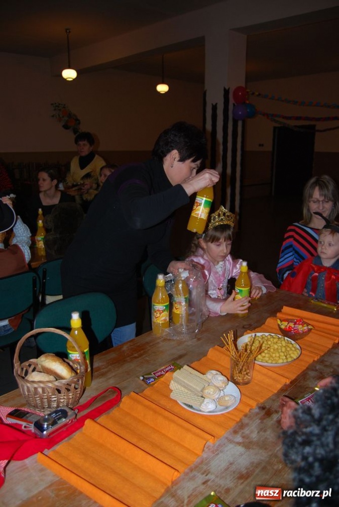 Zdjęcie w galerii na portalu naszraciborz.pl: Zimowy bal maskowy w Jankowicach wiadomości z regionu