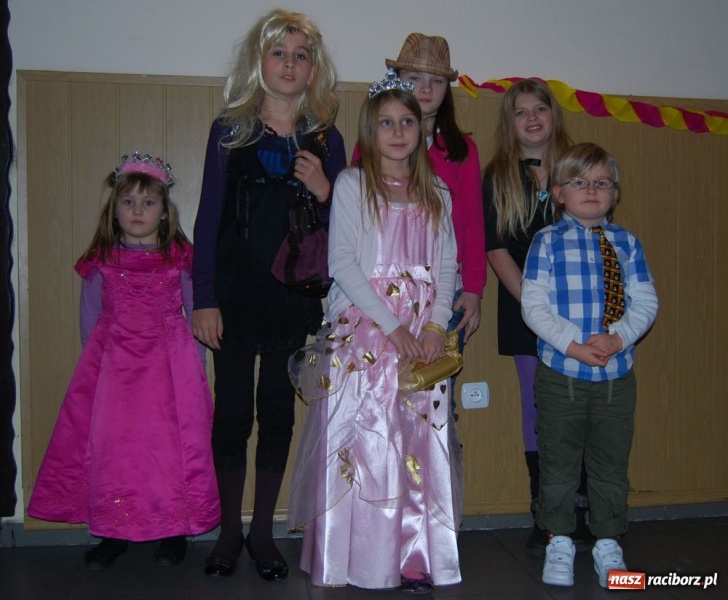 Zdjęcie w galerii na portalu naszraciborz.pl: Zimowy bal maskowy w Jankowicach wiadomości z regionu