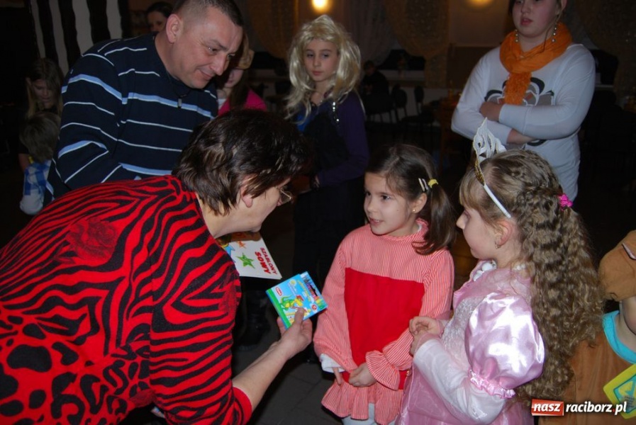 Zdjęcie w galerii na portalu naszraciborz.pl: Zimowy bal maskowy w Jankowicach wiadomości z regionu