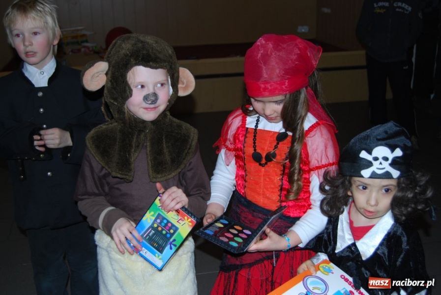 Zdjęcie w galerii na portalu naszraciborz.pl: Zimowy bal maskowy w Jankowicach wiadomości z regionu