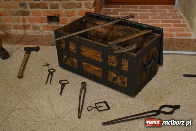 Zdjęcie w galerii na portalu naszraciborz.pl: Komnata strachu już na zamku wiadomości z regionu