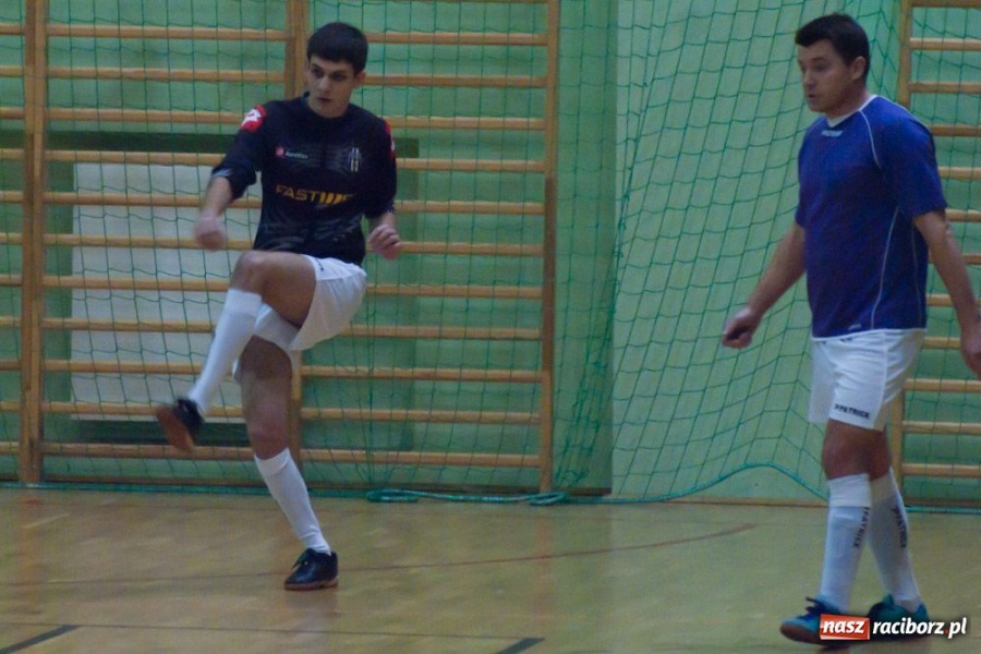 Zdjęcie w galerii na portalu naszraciborz.pl: Orły pofolgowały. Dwóch na parkiecie wiadomości z regionu