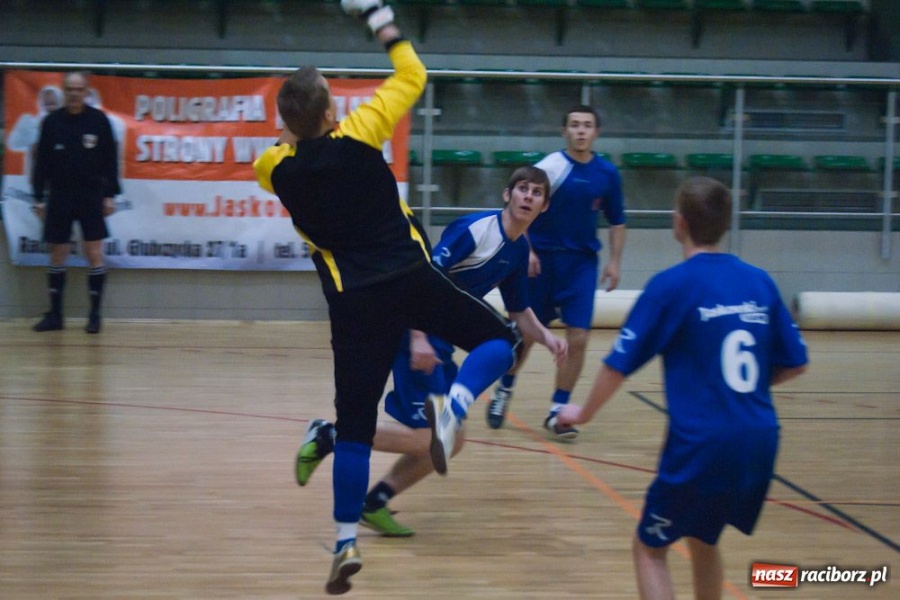 Zdjęcie w galerii na portalu naszraciborz.pl: Orły pofolgowały. Dwóch na parkiecie wiadomości z regionu