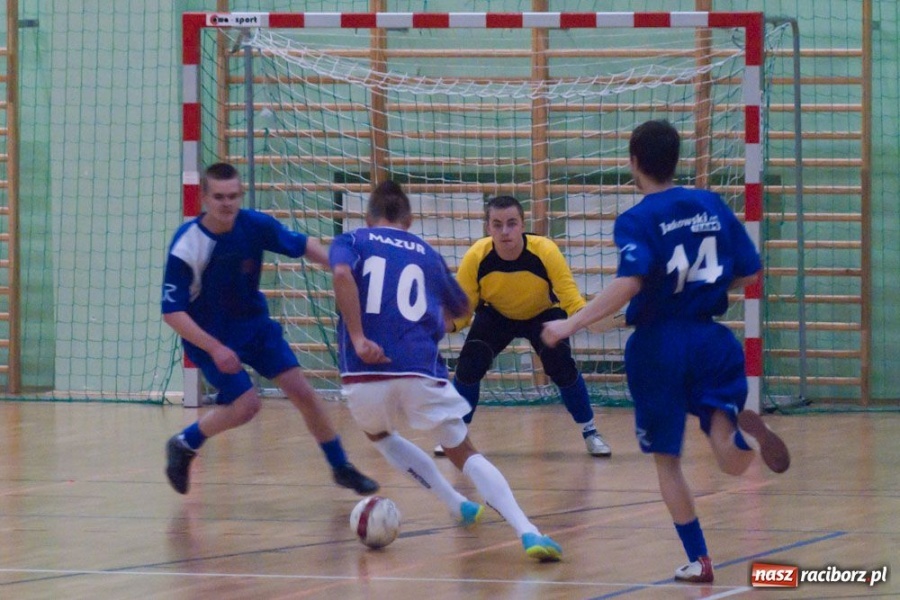 Zdjęcie w galerii na portalu naszraciborz.pl: Orły pofolgowały. Dwóch na parkiecie wiadomości z regionu