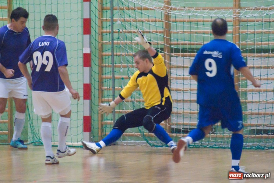 Zdjęcie w galerii na portalu naszraciborz.pl: Orły pofolgowały. Dwóch na parkiecie wiadomości z regionu