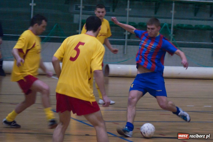 Zdjęcie w galerii na portalu naszraciborz.pl: Orły pofolgowały. Dwóch na parkiecie wiadomości z regionu