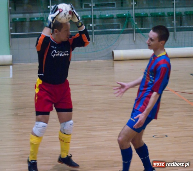 Zdjęcie w galerii na portalu naszraciborz.pl: Orły pofolgowały. Dwóch na parkiecie wiadomości z regionu