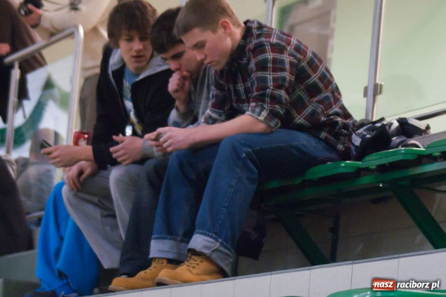 Zdjęcie w galerii na portalu naszraciborz.pl: Orły pofolgowały. Dwóch na parkiecie wiadomości z regionu