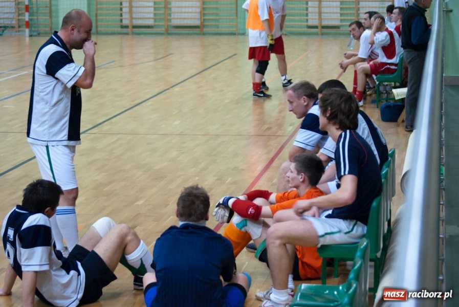 Zdjęcie w galerii na portalu naszraciborz.pl: Orły pofolgowały. Dwóch na parkiecie wiadomości z regionu