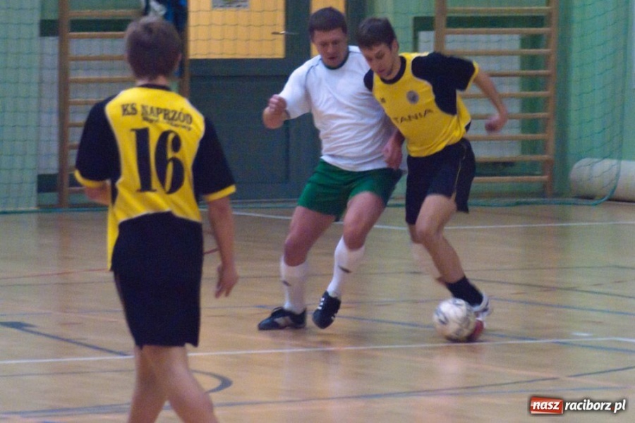 Zdjęcie w galerii na portalu naszraciborz.pl: Grad goli w meczu Galaktikos wiadomości z regionu