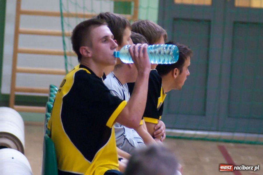 Zdjęcie w galerii na portalu naszraciborz.pl: Grad goli w meczu Galaktikos wiadomości z regionu