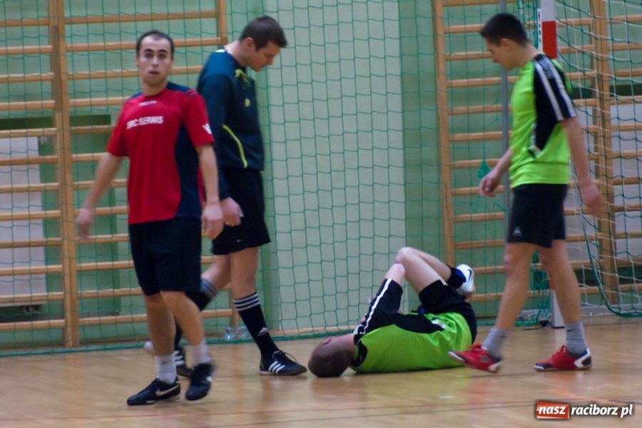 Zdjęcie w galerii na portalu naszraciborz.pl: Grad goli w meczu Galaktikos wiadomości z regionu