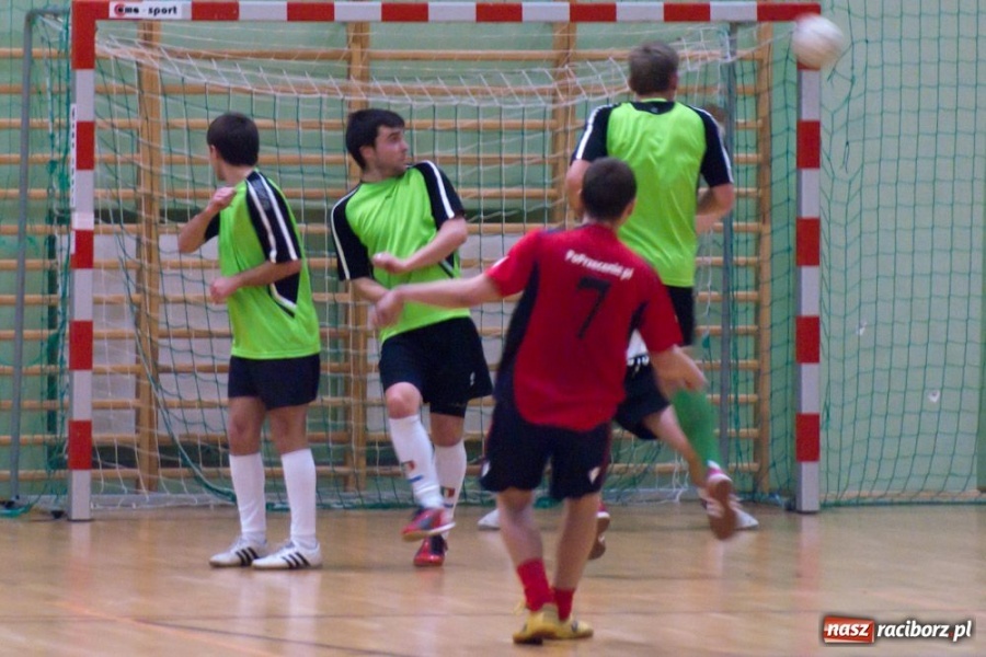 Zdjęcie w galerii na portalu naszraciborz.pl: Grad goli w meczu Galaktikos wiadomości z regionu
