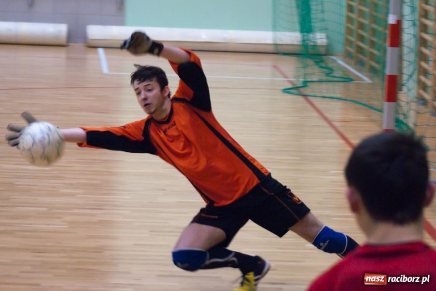 Zdjęcie w galerii na portalu naszraciborz.pl: Grad goli w meczu Galaktikos wiadomości z regionu