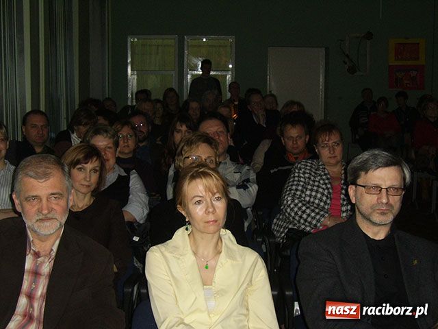 Zdjęcie w galerii na portalu naszraciborz.pl: Niecodzienny koncert Mirażu wiadomości z regionu