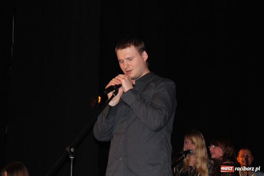 Zdjęcie w galerii na portalu naszraciborz.pl: Koncert finałowy warsztatów wokalnych wiadomości z regionu