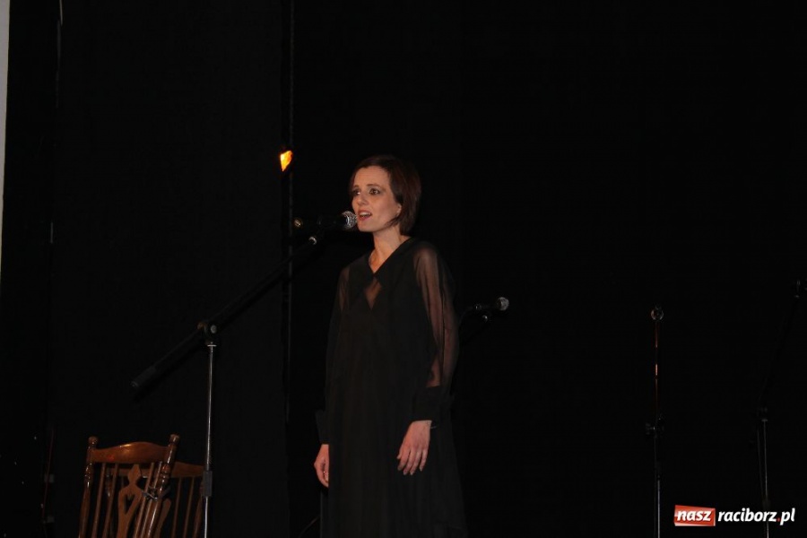 Zdjęcie w galerii na portalu naszraciborz.pl: Koncert finałowy warsztatów wokalnych wiadomości z regionu
