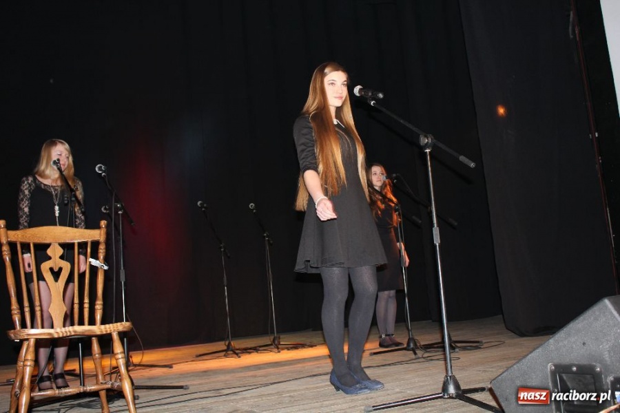 Zdjęcie w galerii na portalu naszraciborz.pl: Koncert finałowy warsztatów wokalnych wiadomości z regionu