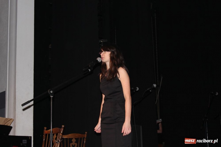 Zdjęcie w galerii na portalu naszraciborz.pl: Koncert finałowy warsztatów wokalnych wiadomości z regionu