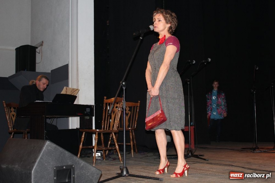 Zdjęcie w galerii na portalu naszraciborz.pl: Koncert finałowy warsztatów wokalnych wiadomości z regionu