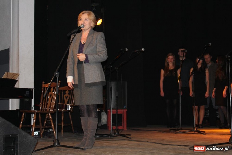 Zdjęcie w galerii na portalu naszraciborz.pl: Koncert finałowy warsztatów wokalnych wiadomości z regionu