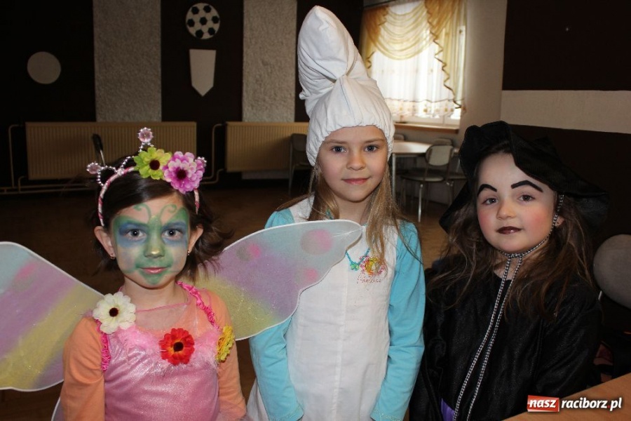 Zdjęcie w galerii na portalu naszraciborz.pl: Karnawałowe szaleństwo w Krzanowicach wiadomości z regionu