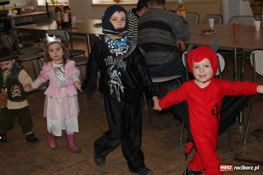 Zdjęcie w galerii na portalu naszraciborz.pl: Karnawałowe szaleństwo w Krzanowicach wiadomości z regionu