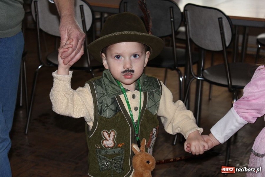 Zdjęcie w galerii na portalu naszraciborz.pl: Karnawałowe szaleństwo w Krzanowicach wiadomości z regionu