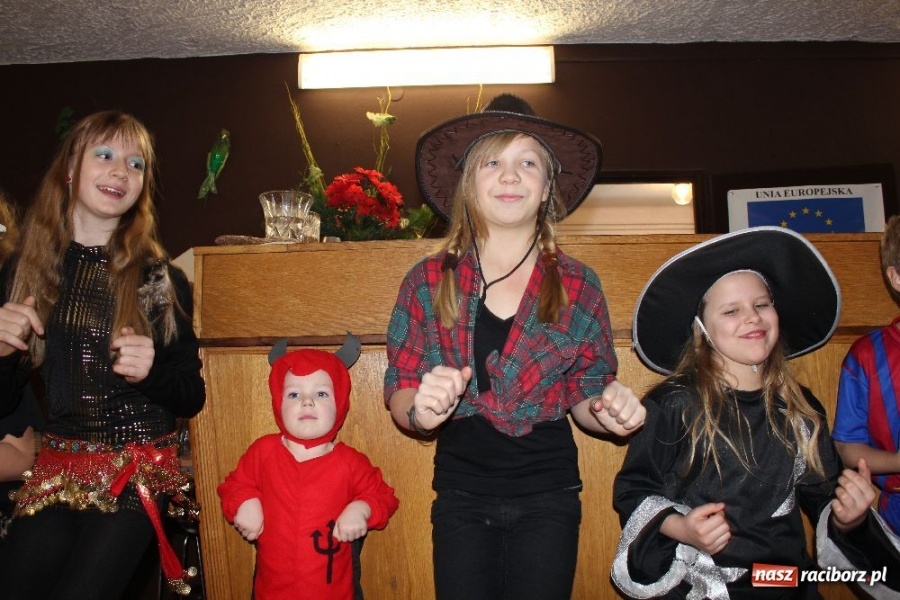 Zdjęcie w galerii na portalu naszraciborz.pl: Karnawałowe szaleństwo w Krzanowicach wiadomości z regionu