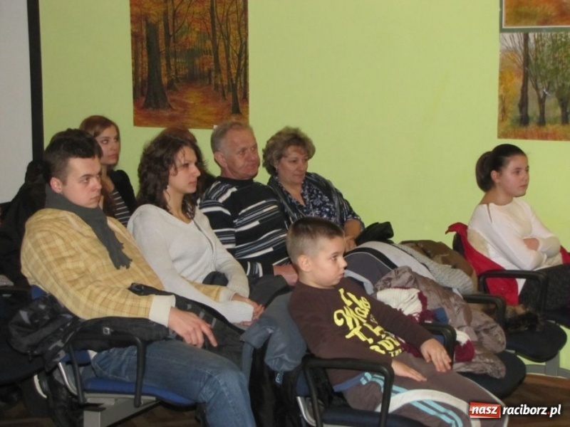 Zdjęcie w galerii na portalu naszraciborz.pl: Wielki finał wokalny w MDK wiadomości z regionu