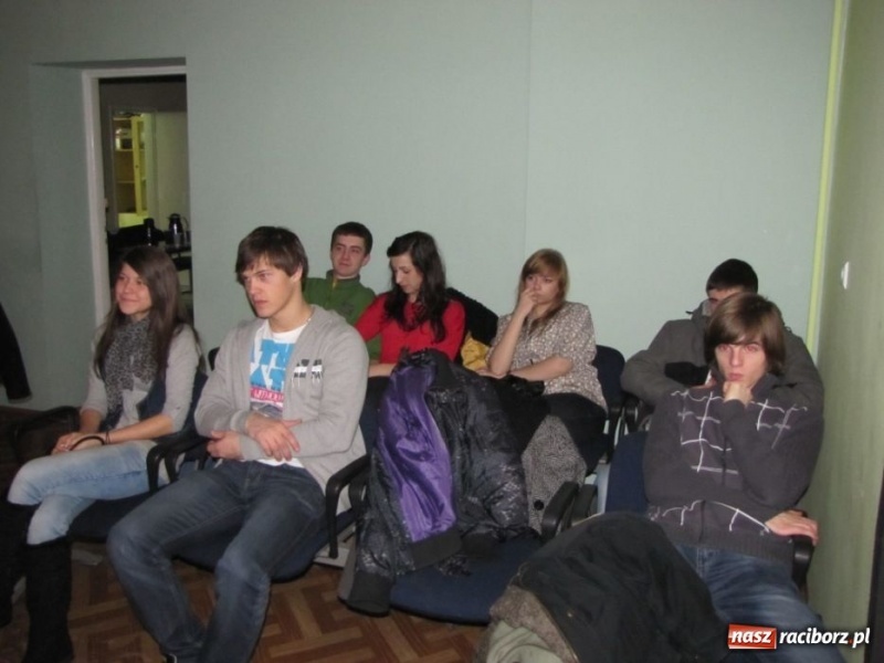 Zdjęcie w galerii na portalu naszraciborz.pl: Wielki finał wokalny w MDK wiadomości z regionu