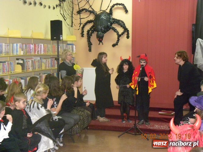 Zdjęcie w galerii na portalu naszraciborz.pl: Niech żyje bal z dreszczykiem wiadomości z regionu