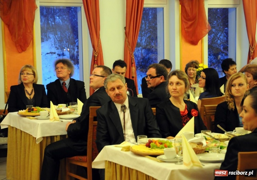 Zdjęcie w galerii na portalu naszraciborz.pl: W Pietrowicach nagrodzili biznesmenów wiadomości z regionu