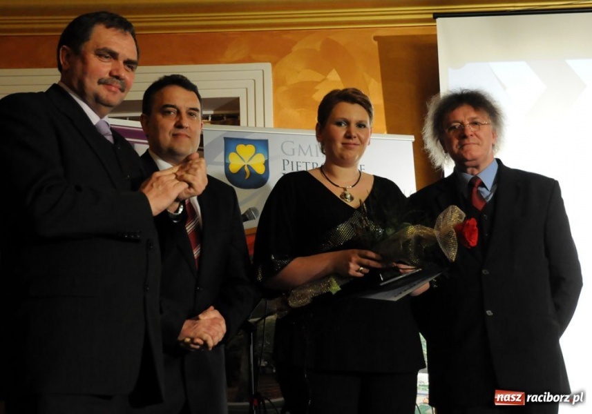 Zdjęcie w galerii na portalu naszraciborz.pl: W Pietrowicach nagrodzili biznesmenów wiadomości z regionu