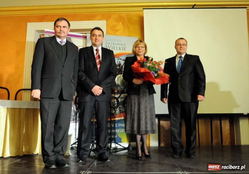 Zdjęcie w galerii na portalu naszraciborz.pl: W Pietrowicach nagrodzili biznesmenów wiadomości z regionu