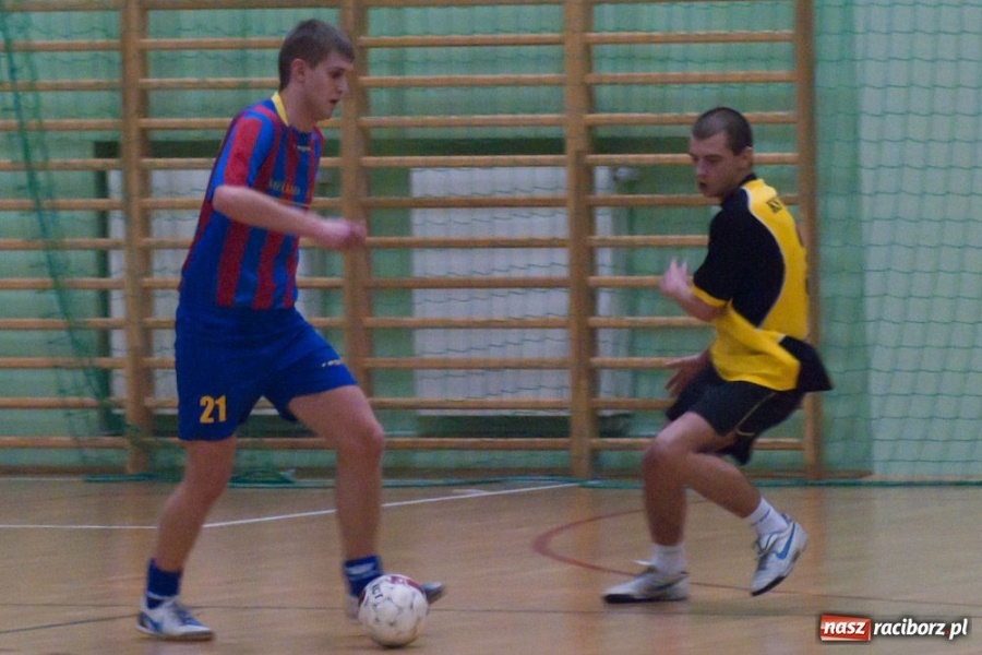 Zdjęcie w galerii na portalu naszraciborz.pl: Sklep Sportowy coraz bliżej awansu wiadomości z regionu