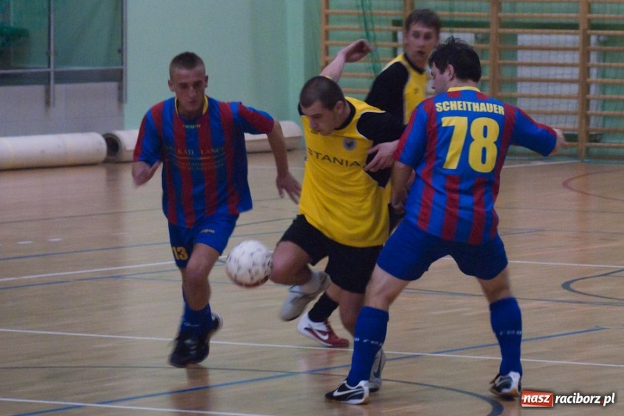 Zdjęcie w galerii na portalu naszraciborz.pl: Sklep Sportowy coraz bliżej awansu wiadomości z regionu