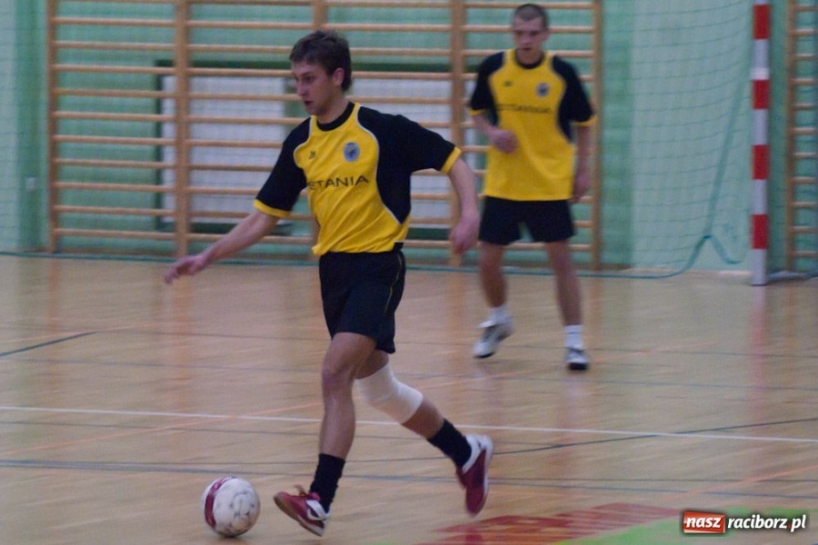 Zdjęcie w galerii na portalu naszraciborz.pl: Sklep Sportowy coraz bliżej awansu wiadomości z regionu