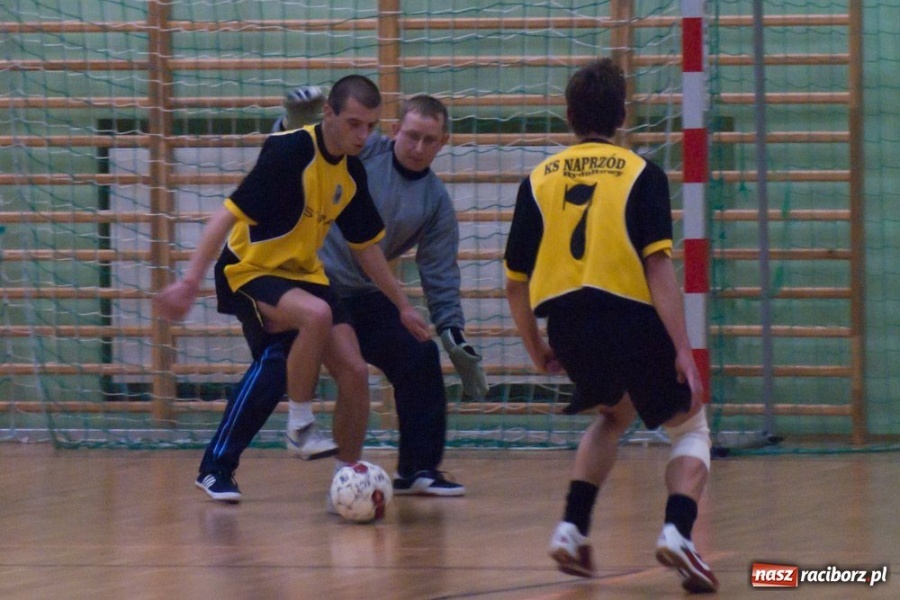 Zdjęcie w galerii na portalu naszraciborz.pl: Sklep Sportowy coraz bliżej awansu wiadomości z regionu