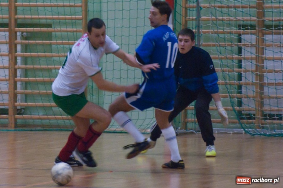 Zdjęcie w galerii na portalu naszraciborz.pl: Sklep Sportowy coraz bliżej awansu wiadomości z regionu