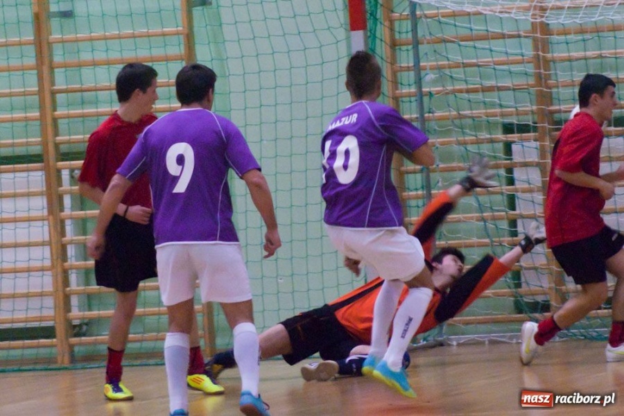 Zdjęcie w galerii na portalu naszraciborz.pl: Sklep Sportowy coraz bliżej awansu wiadomości z regionu