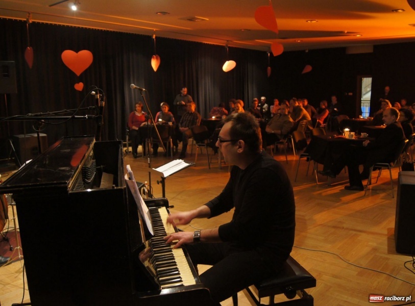 Zdjęcie w galerii na portalu naszraciborz.pl: Maciej Fortuna Quartet na Walentynki wiadomości z regionu