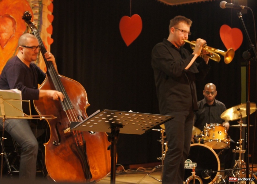 Zdjęcie w galerii na portalu naszraciborz.pl: Maciej Fortuna Quartet na Walentynki wiadomości z regionu