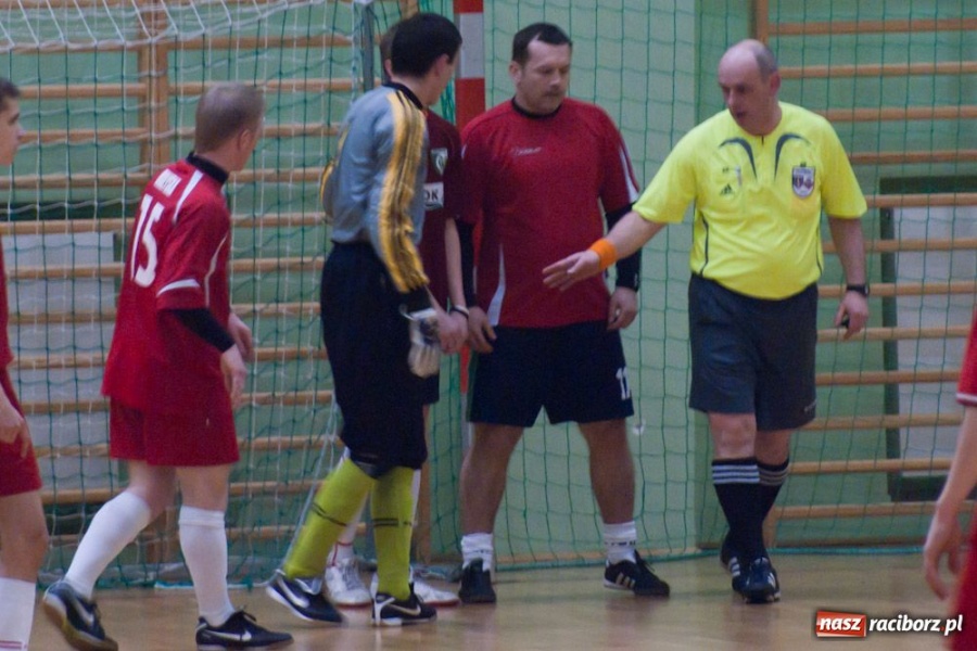 Zdjęcie w galerii na portalu naszraciborz.pl: Cukiernia Gianni gromi wiadomości z regionu