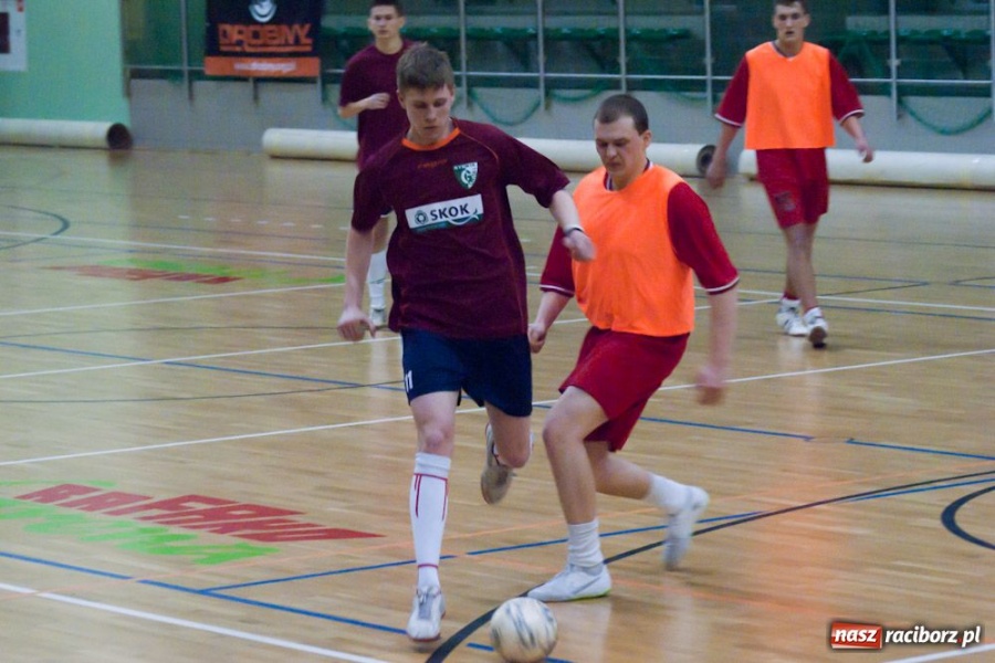 Zdjęcie w galerii na portalu naszraciborz.pl: Cukiernia Gianni gromi wiadomości z regionu