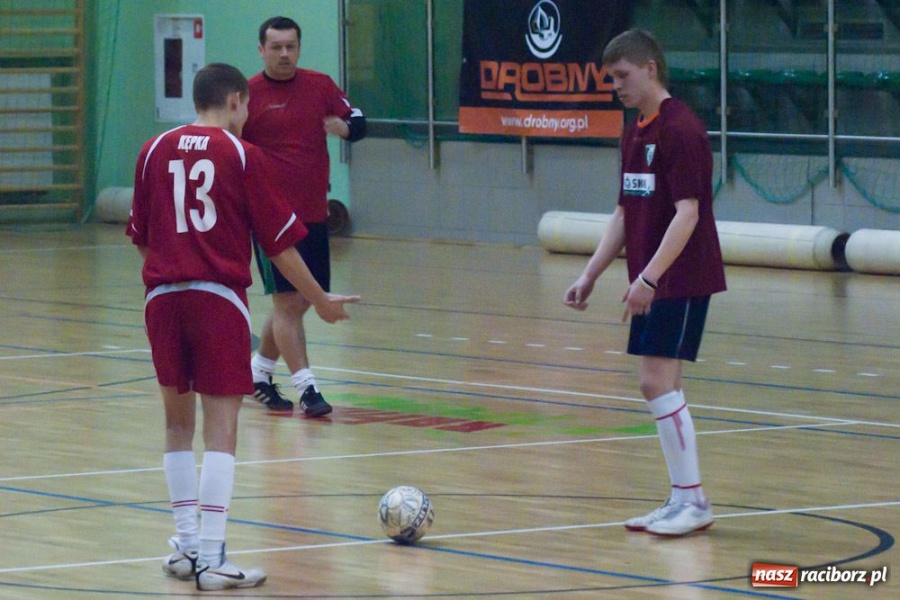 Zdjęcie w galerii na portalu naszraciborz.pl: Cukiernia Gianni gromi wiadomości z regionu