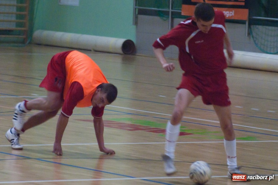 Zdjęcie w galerii na portalu naszraciborz.pl: Cukiernia Gianni gromi wiadomości z regionu