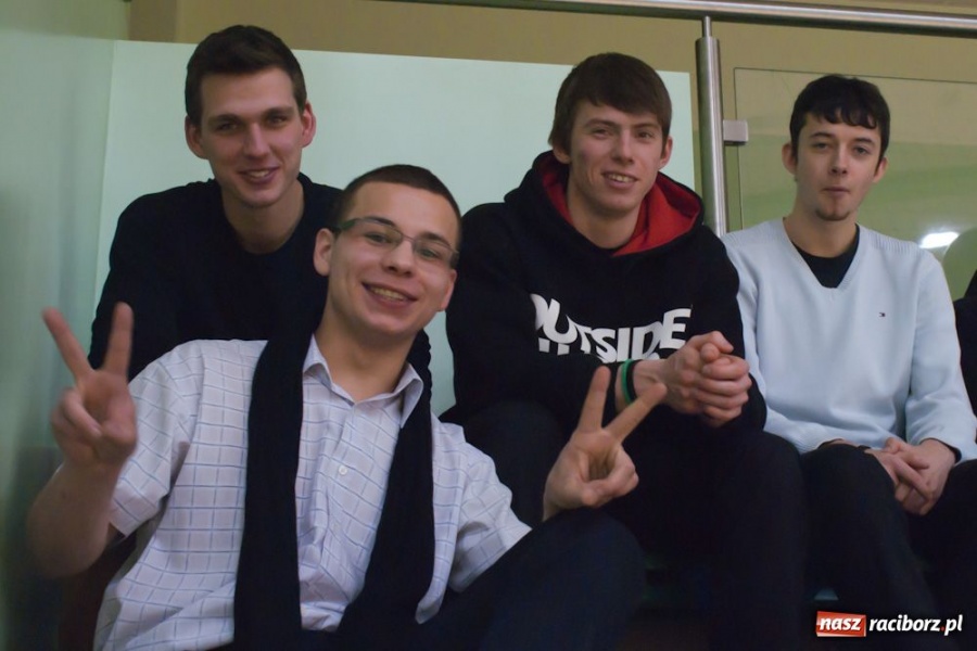 Zdjęcie w galerii na portalu naszraciborz.pl: Cukiernia Gianni gromi wiadomości z regionu