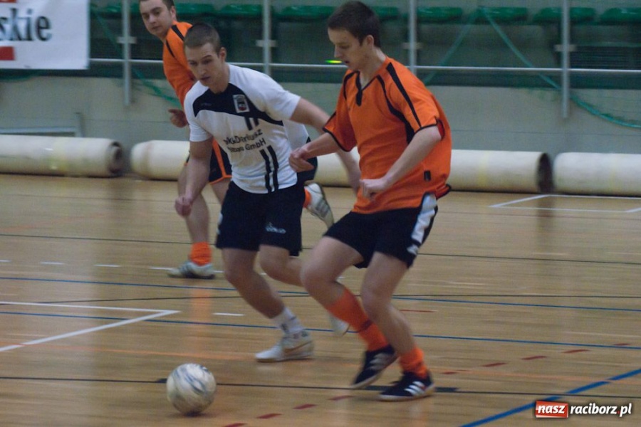 Zdjęcie w galerii na portalu naszraciborz.pl: Cukiernia Gianni gromi wiadomości z regionu