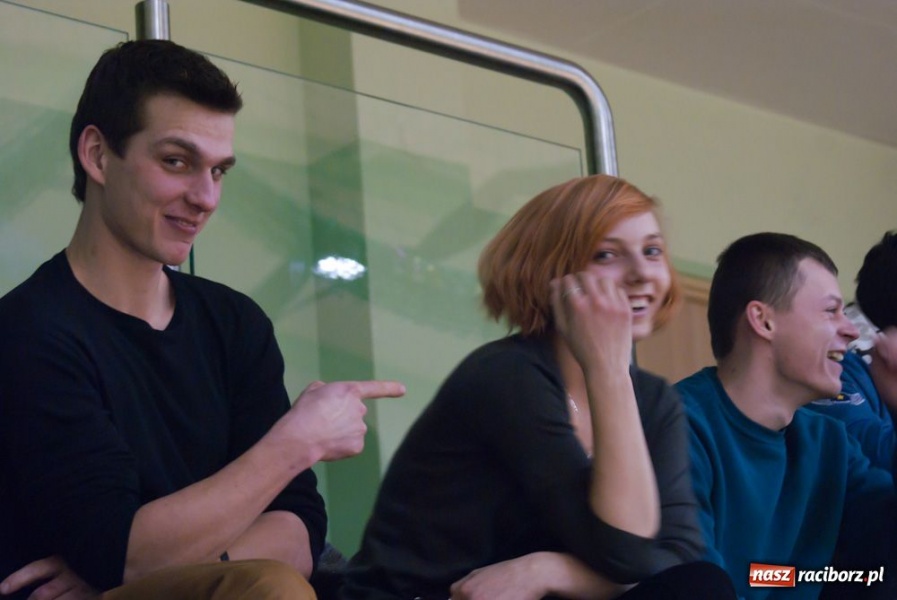 Zdjęcie w galerii na portalu naszraciborz.pl: Cukiernia Gianni gromi wiadomości z regionu